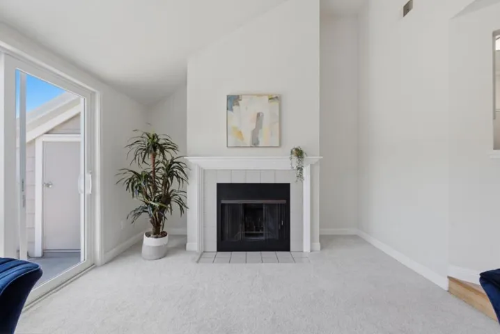 855 Mountain View Drive 4, Daly City, California 94014