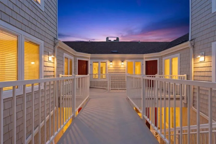 855 Mountain View Drive 4, Daly City, California 94014