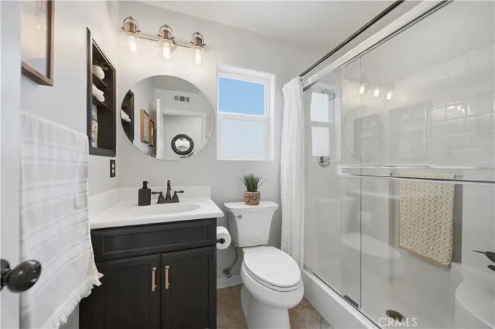 Downstairs Bath with Shower