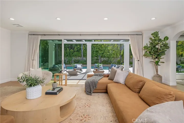 25714 Simpson Place, Calabasas, California 91302