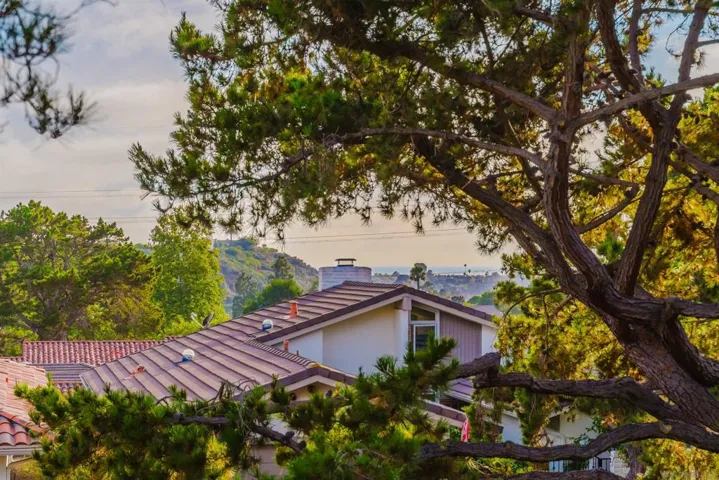 139 Sinaloa Court, Solana Beach, California 92075