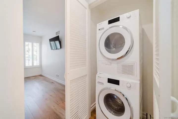 139 Sinaloa Court, Solana Beach, California 92075