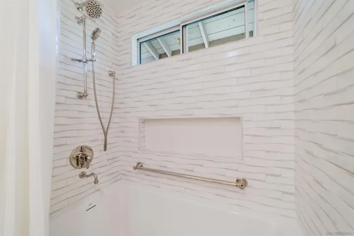 139 Sinaloa Court, Solana Beach, California 92075