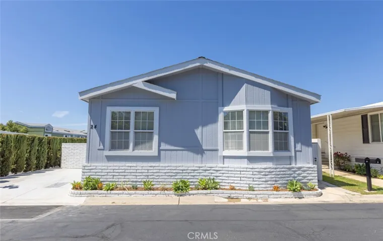 23301 Ridge Route 24, Laguna Hills, California 92653