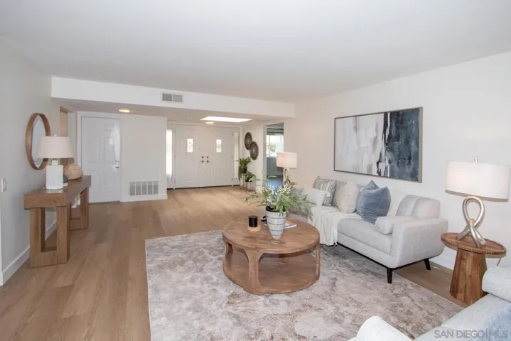 12552 Lomica Dr, San Diego, California 92128