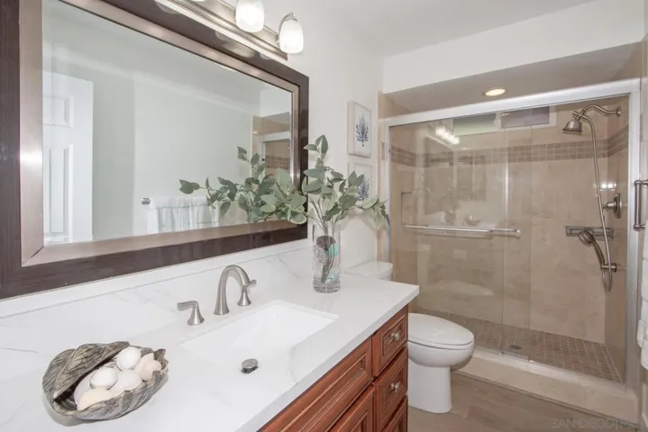 12552 Lomica Dr, San Diego, California 92128
