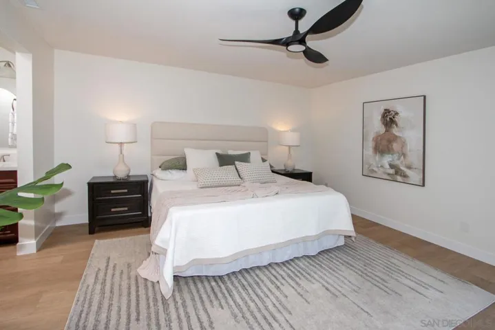 12552 Lomica Dr, San Diego, California 92128