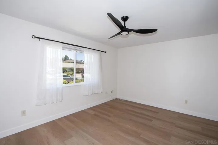 12552 Lomica Dr, San Diego, California 92128
