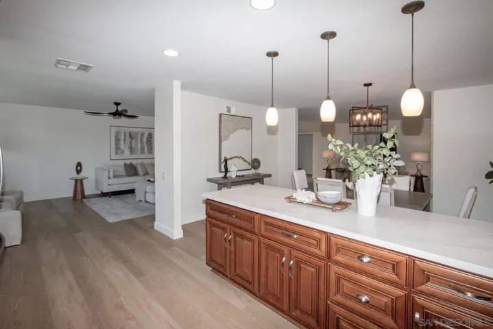 12552 Lomica Dr, San Diego, California 92128