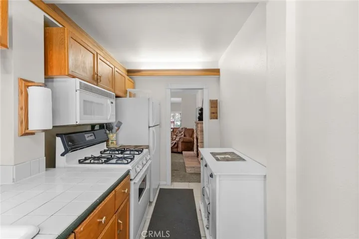 23898 Springwater, Crestline, California 92325
