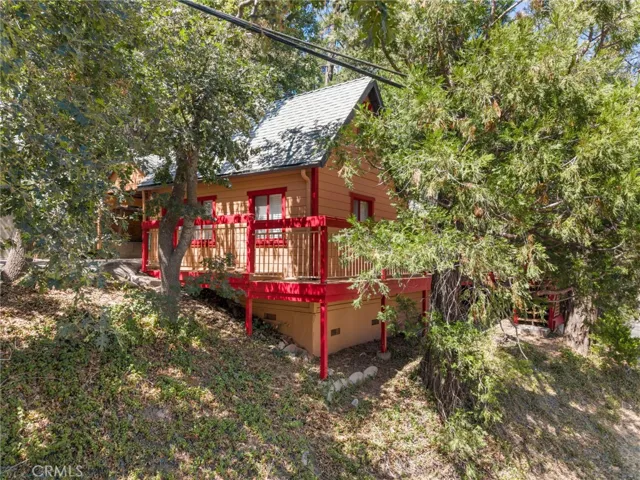 23898 Springwater, Crestline, California 92325