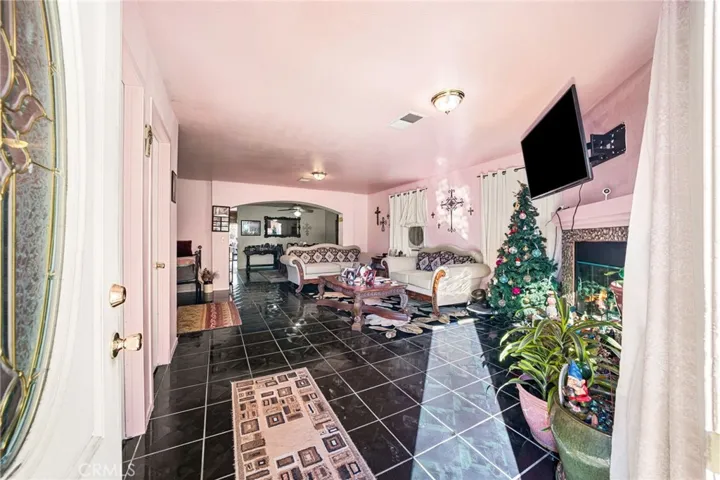 1584 E Davidson Street, San Bernardino, California 92408
