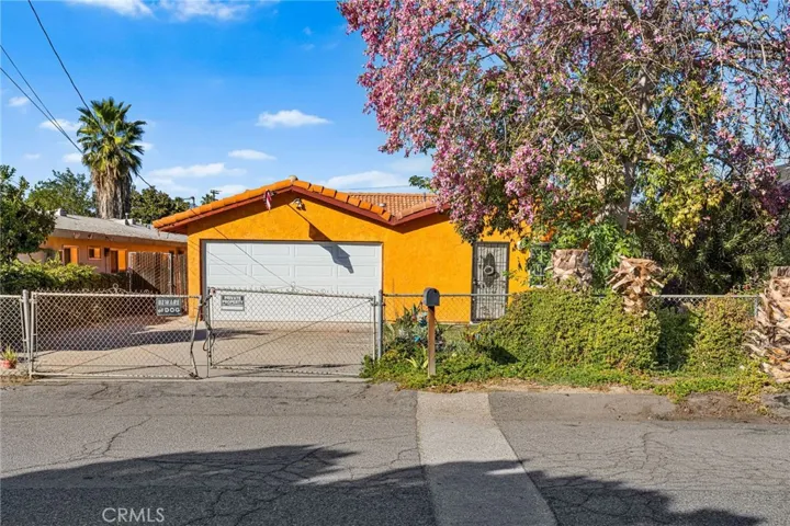 1584 E Davidson Street, San Bernardino, California 92408