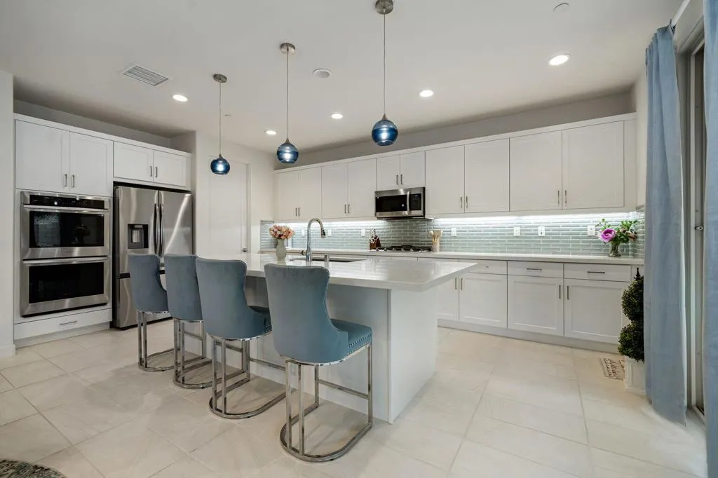 21-web-or-mls-TJBertain_OPMG_0726_021
