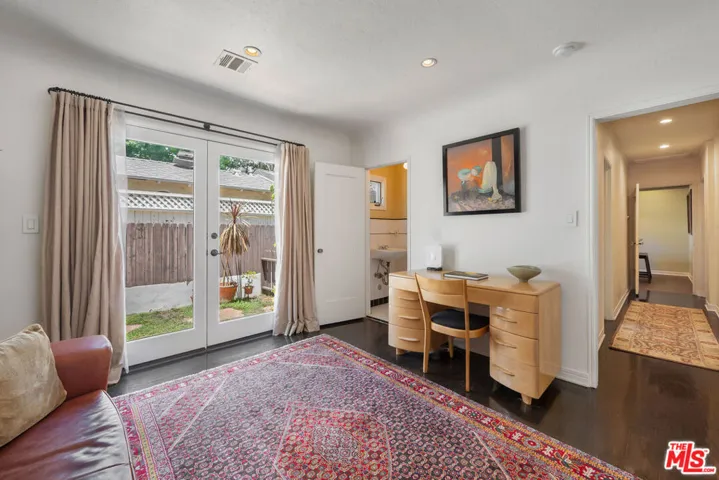 4531 Kraft Avenue, Studio City, California 91602