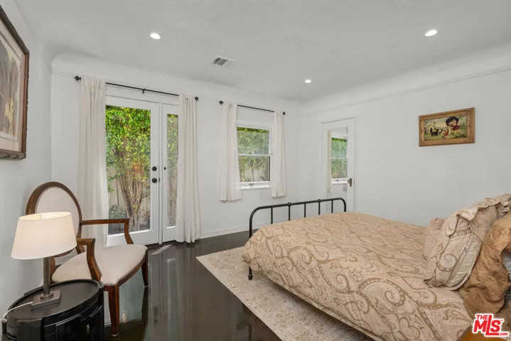 4531 Kraft Avenue, Studio City, California 91602