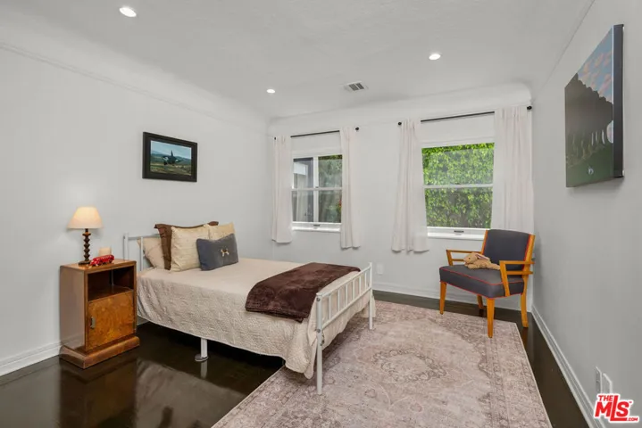 4531 Kraft Avenue, Studio City, California 91602