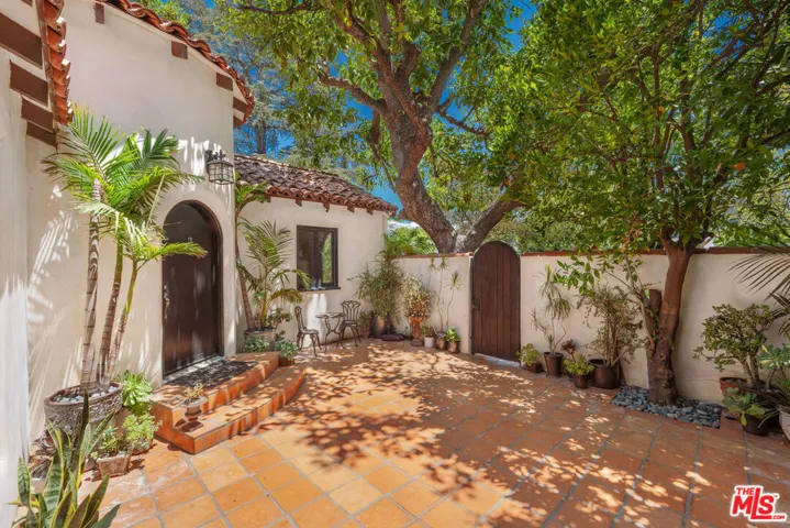 4531 Kraft Avenue, Studio City, California 91602