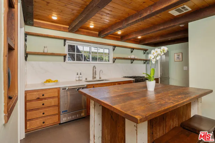 4531 Kraft Avenue, Studio City, California 91602