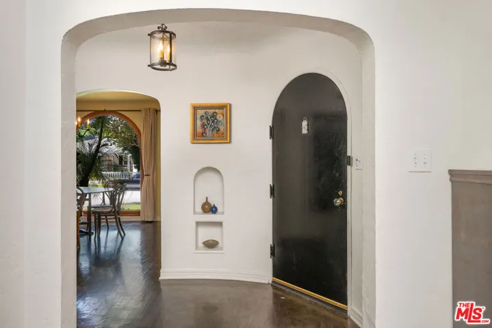 4531 Kraft Avenue, Studio City, California 91602
