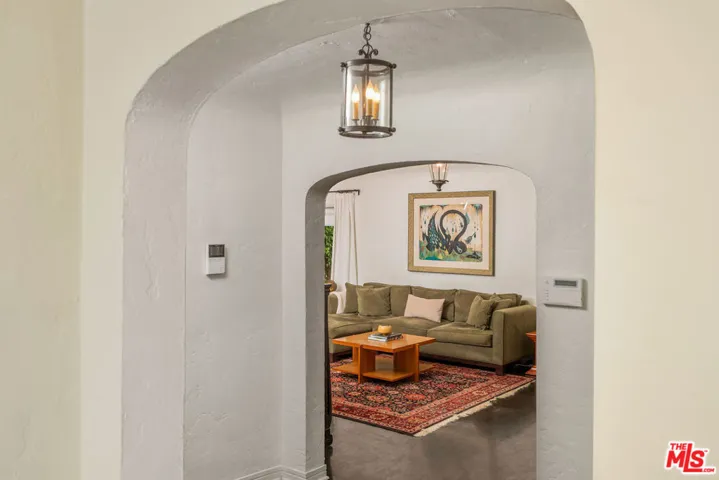 4531 Kraft Avenue, Studio City, California 91602