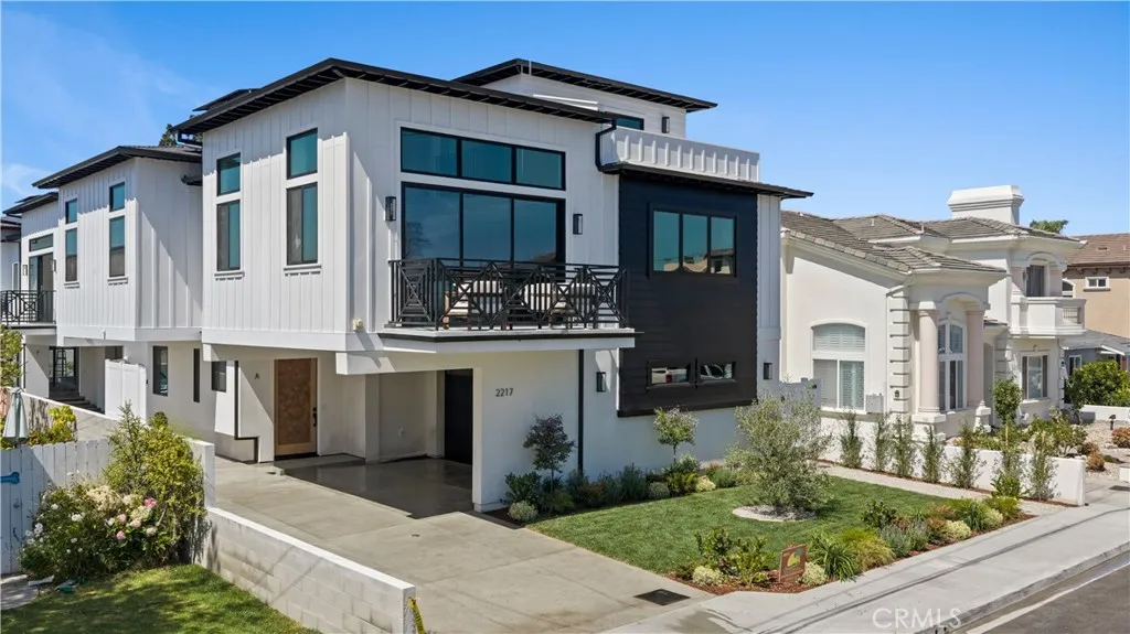 2217 Bataan Rd