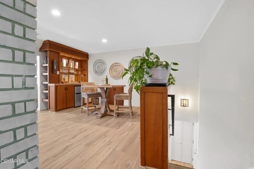 Wet Bar/Bonus Room