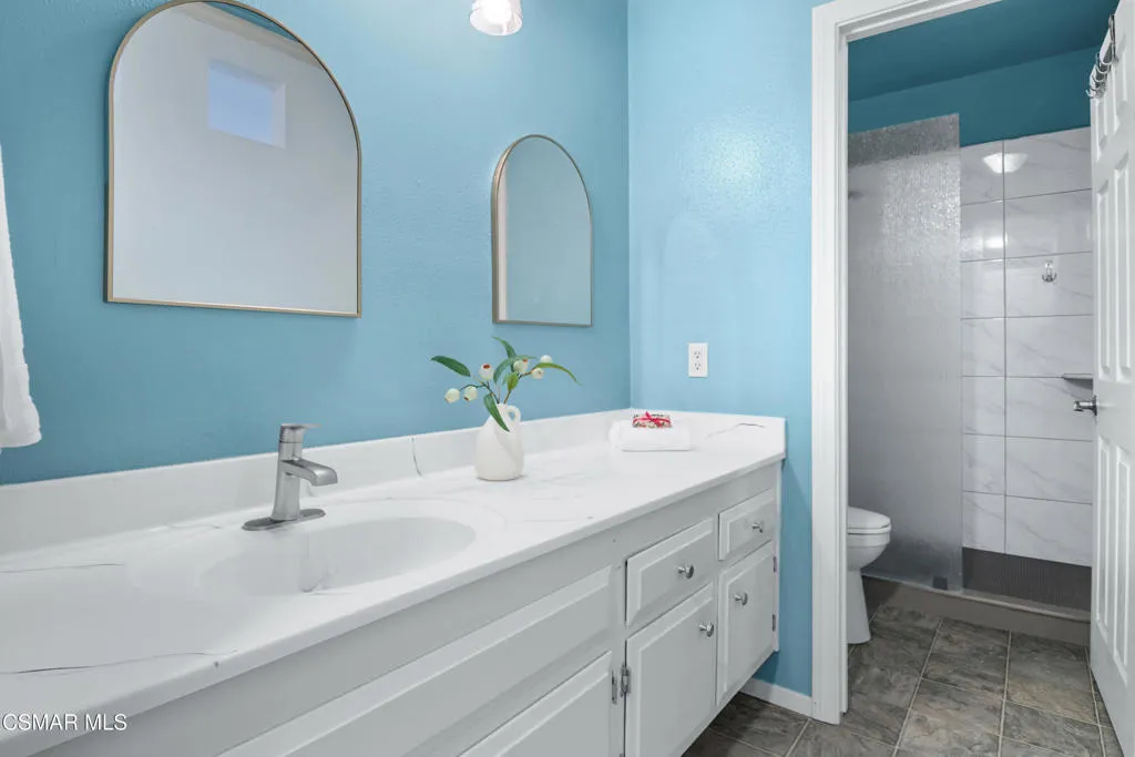 Upstairs Bath