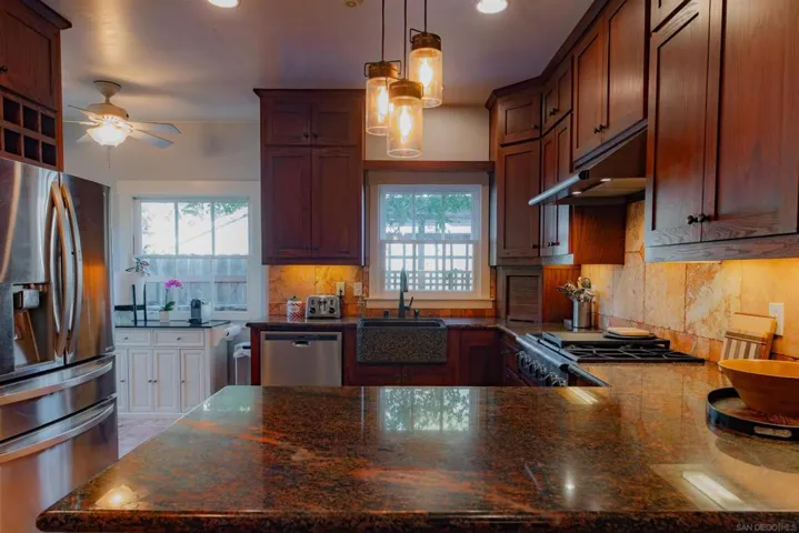 210 E 6th Ave, Escondido, California 92025