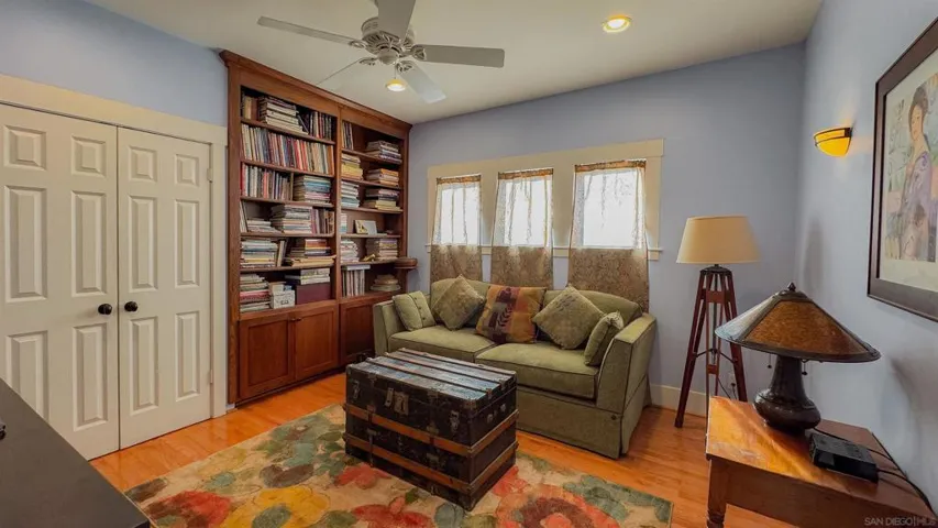 210 E 6th Ave, Escondido, California 92025