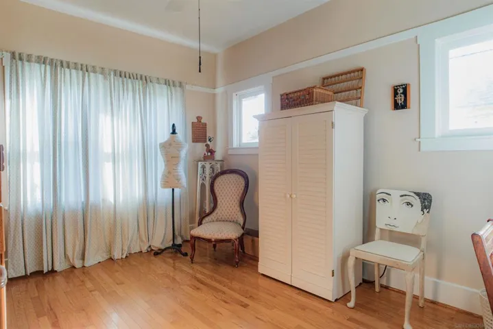 210 E 6th Ave, Escondido, California 92025