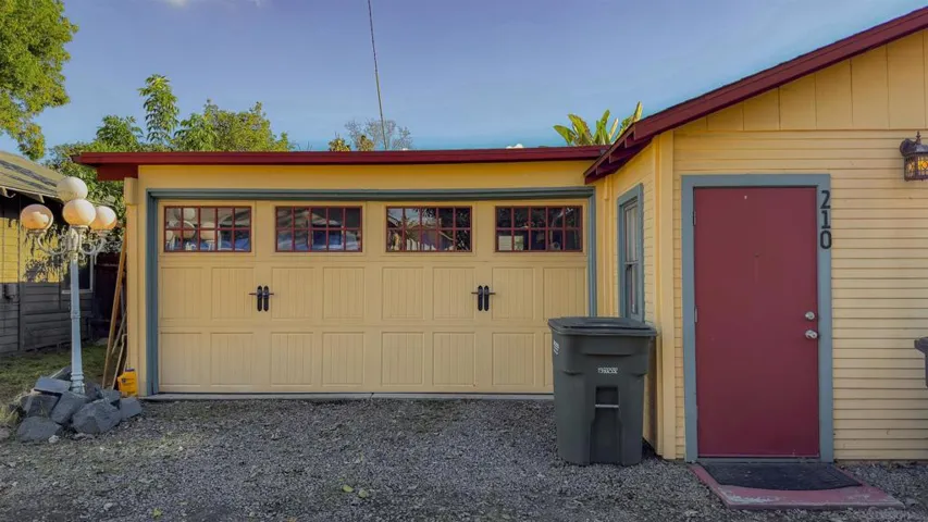 210 E 6th Ave, Escondido, California 92025