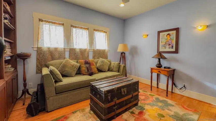 210 E 6th Ave, Escondido, California 92025