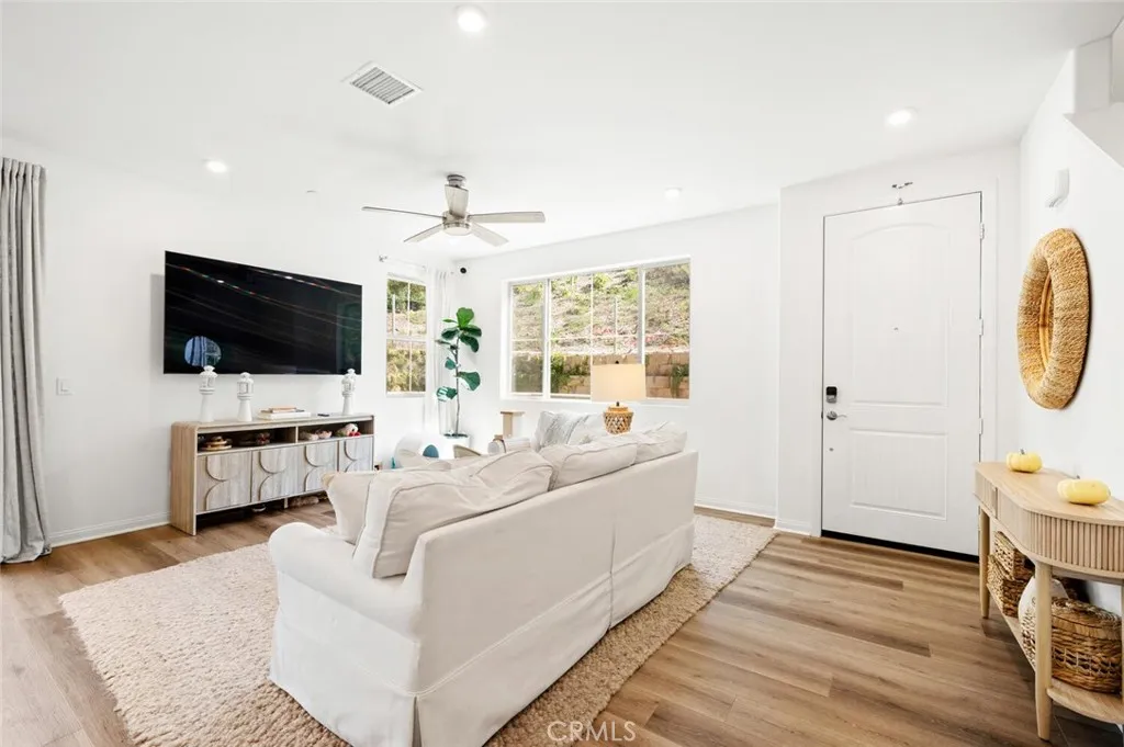 1852 Red Willow, Oceanside, California 92056 — photo 5