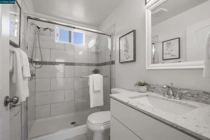943 36th St, Richmond, California 94805