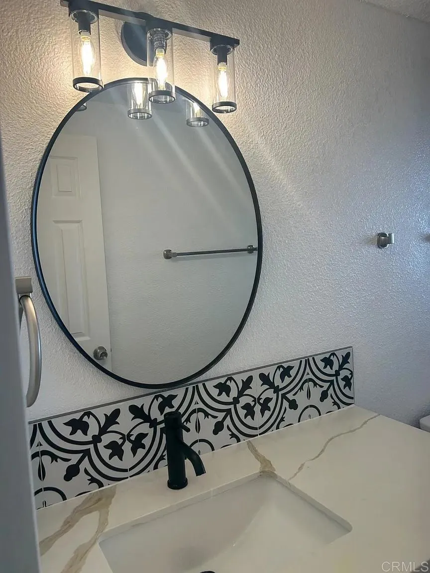 bathroom mirror guest