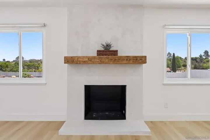 16763 Pinata, San Diego, California 92128