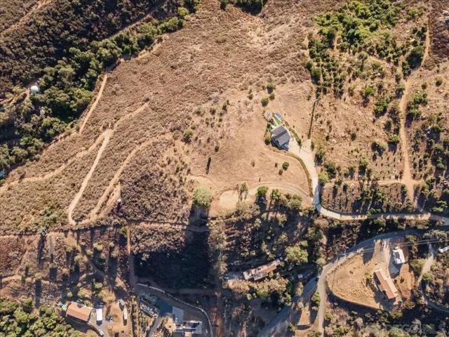 28742 Twin Oaks Valley, Vista, California 92084