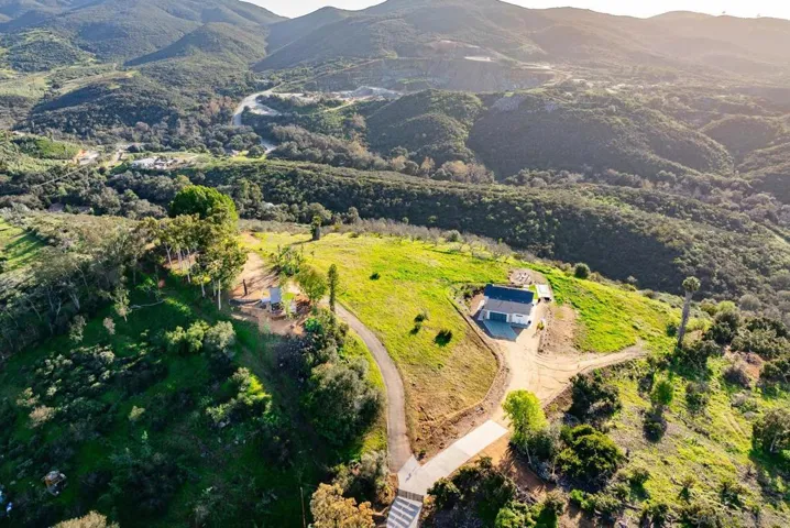 28742 Twin Oaks Valley, Vista, California 92084