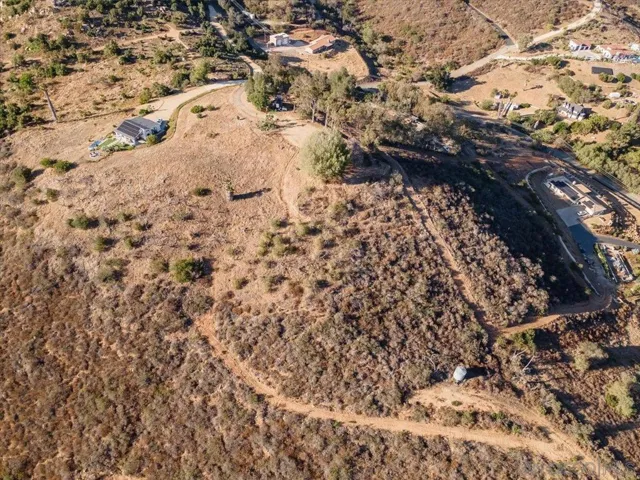 28742 Twin Oaks Valley, Vista, California 92084