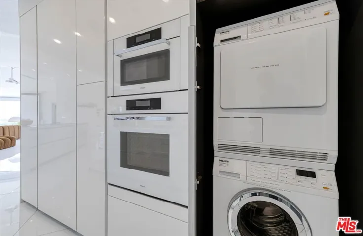 2nd laundry area / additional