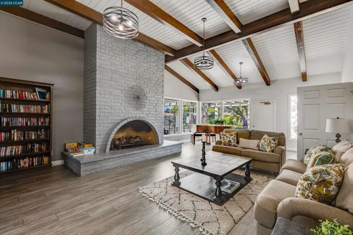 2368 Dalis Drive, Concord, California 94520