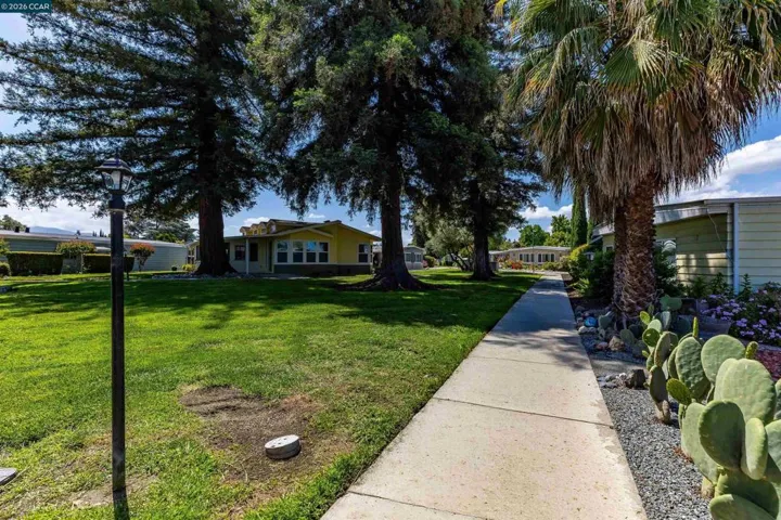 2368 Dalis Drive, Concord, California 94520