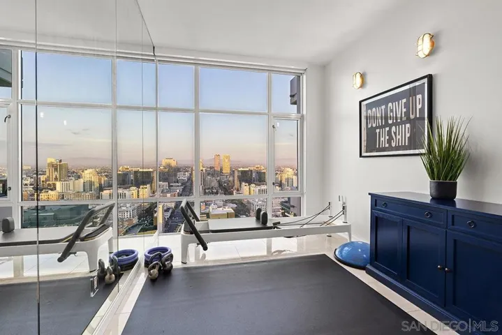 550 Front Street 2802, San Diego, California 92101