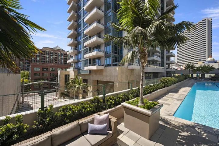 550 Front Street 2802, San Diego, California 92101