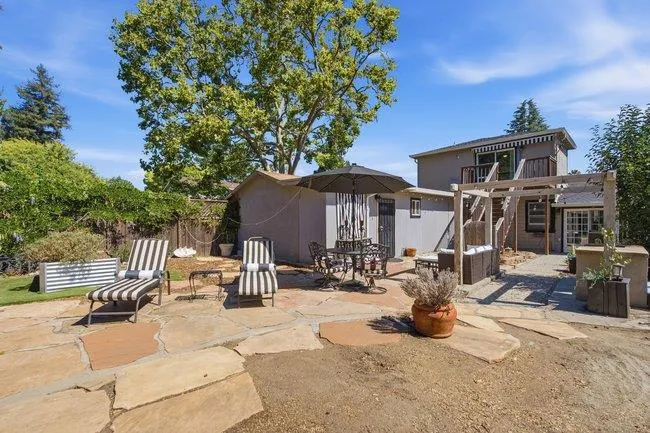 312 E Oakwood Boulevard, Redwood City, California 94061