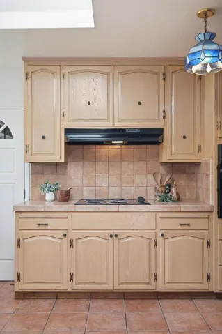 312 E Oakwood Boulevard, Redwood City, California 94061