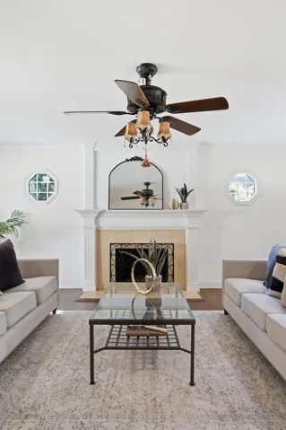 312 E Oakwood Boulevard, Redwood City, California 94061