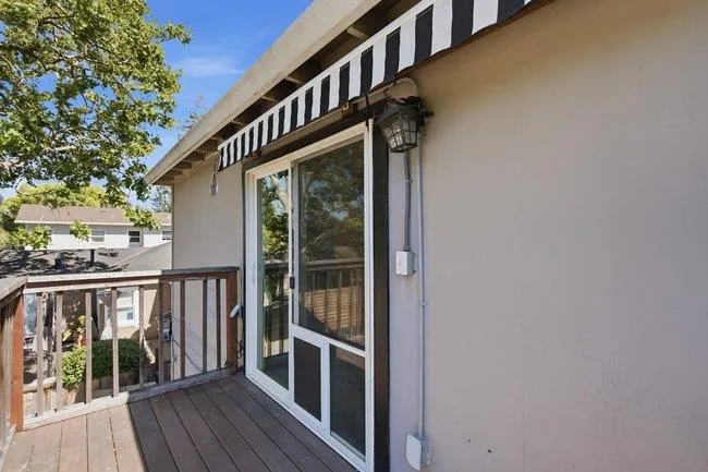 312 E Oakwood Boulevard, Redwood City, California 94061