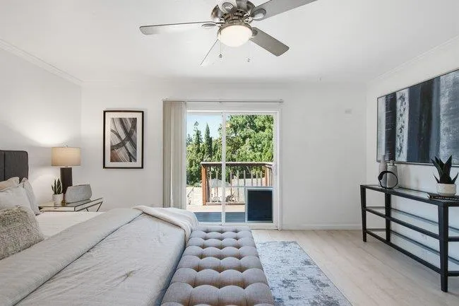 312 E Oakwood Boulevard, Redwood City, California 94061